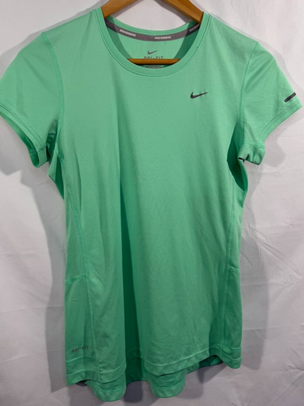 Nike Running Dri-FIT Knit Short Sleeve Activewear Top Mint Green Small